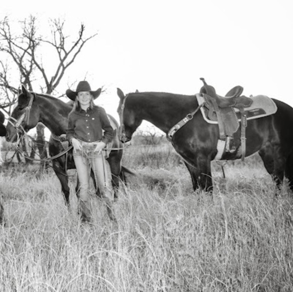 Meet your Posher, Kaycee - Picture 1 of 1